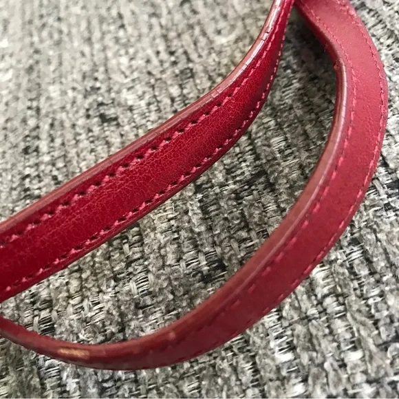 Monsac red leather paisley embossed shoulder bag purse - Picture 7 of 13